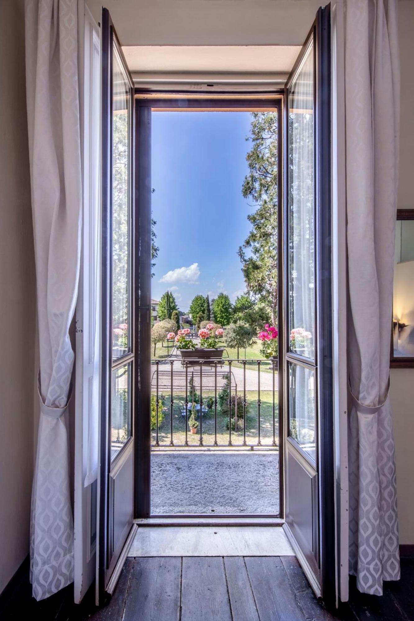 Hotel Villa Liberty Pontecurone Extérieur photo