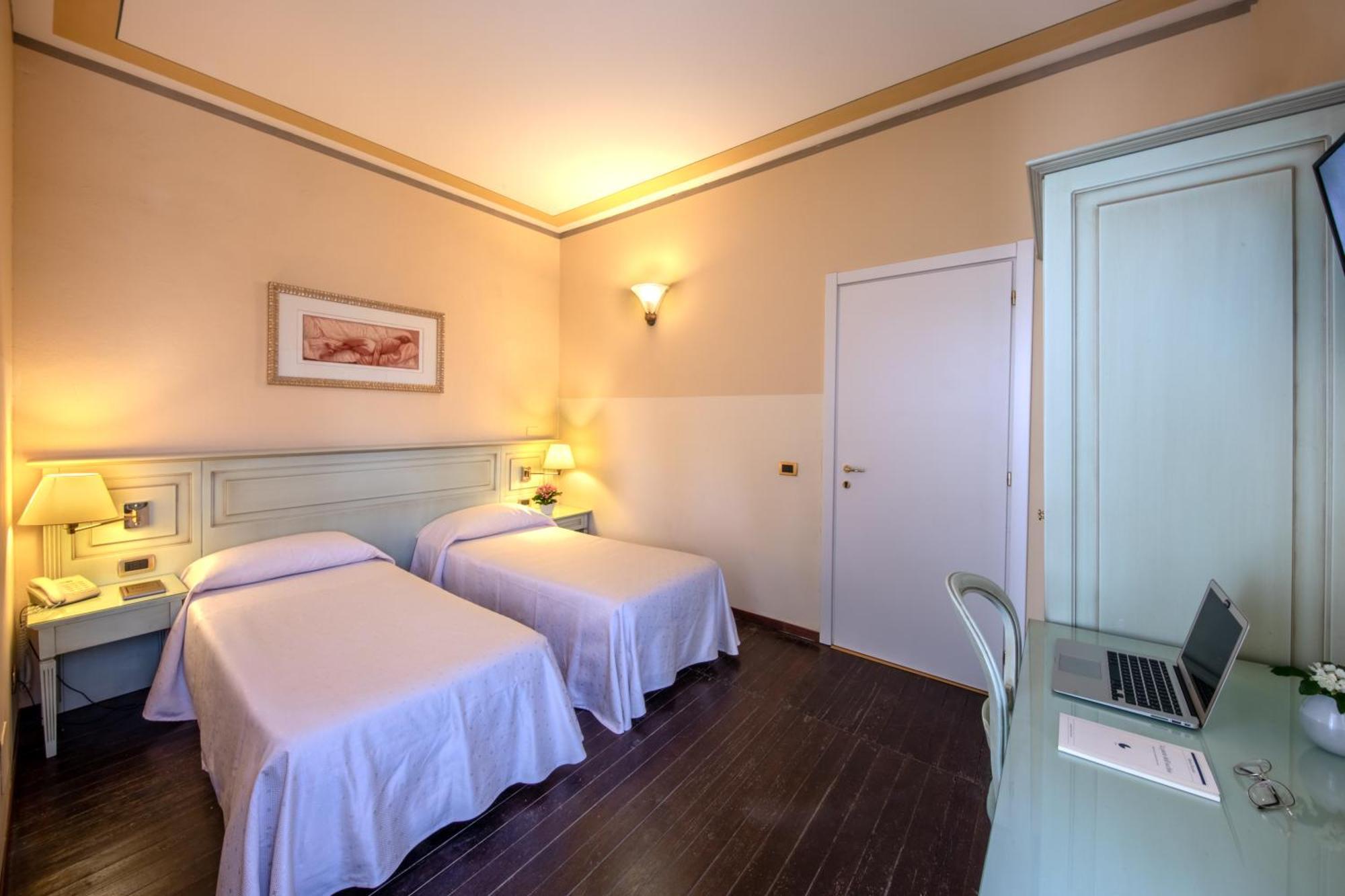 Hotel Villa Liberty Pontecurone Extérieur photo