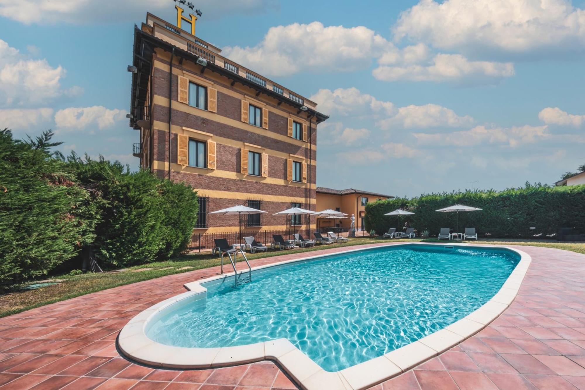 Hotel Villa Liberty Pontecurone Extérieur photo